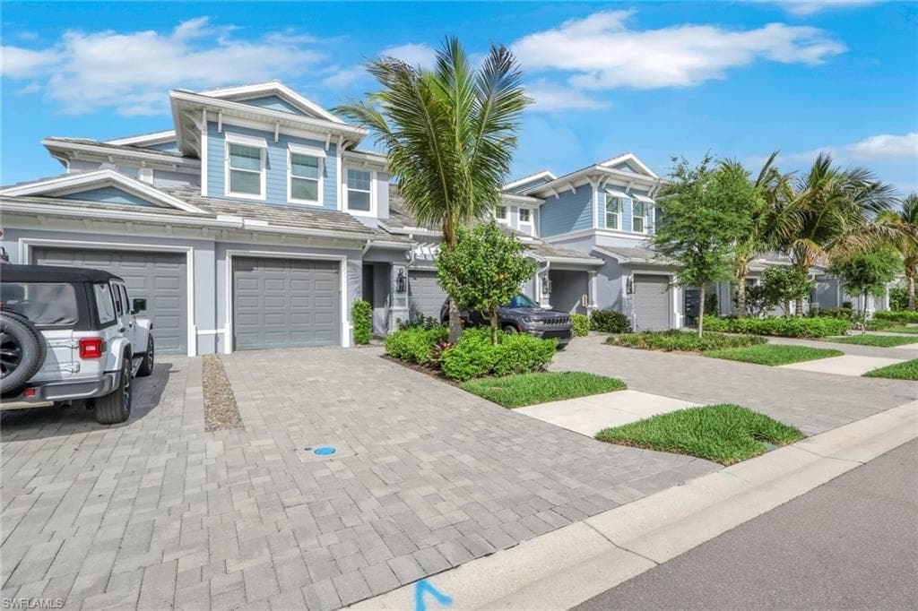 2633 Seychelles Cir #2305, Naples
