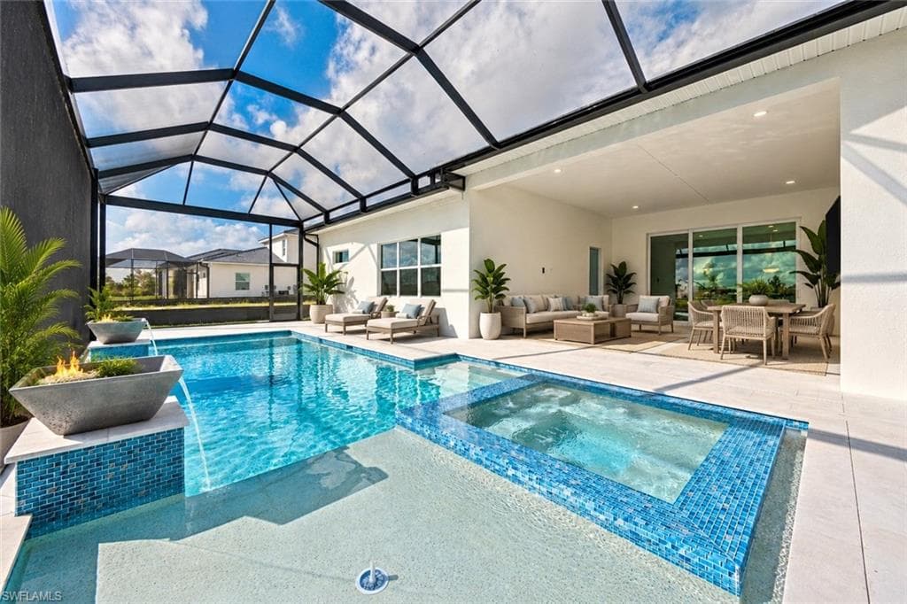 8718 Driftwood Dr, Naples, photo 3
