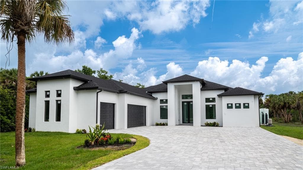 649 Golden Gate Blvd, Naples, photo 2