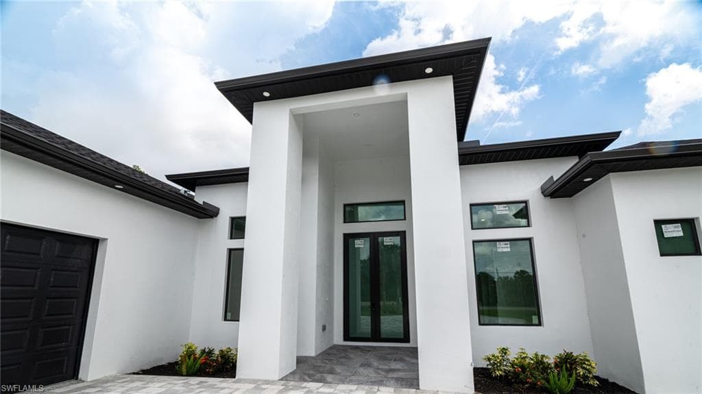 649 Golden Gate Blvd, Naples, photo 3