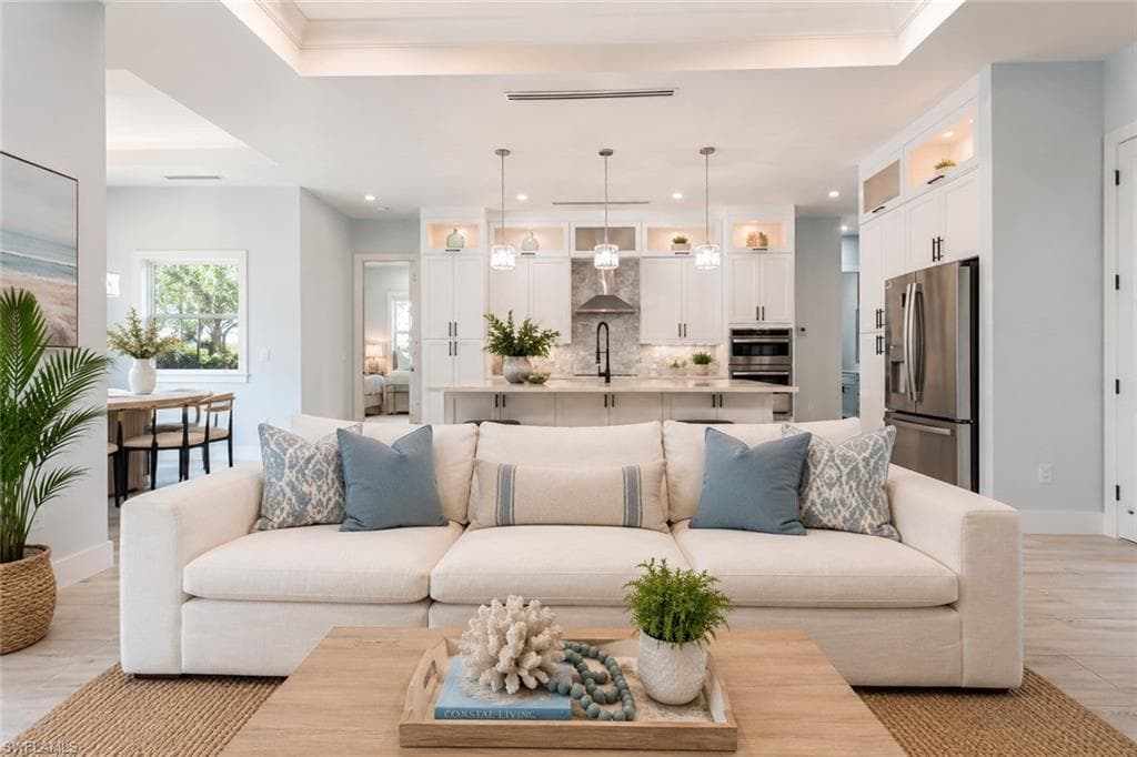 3810 2nd Ave, Naples, photo 3