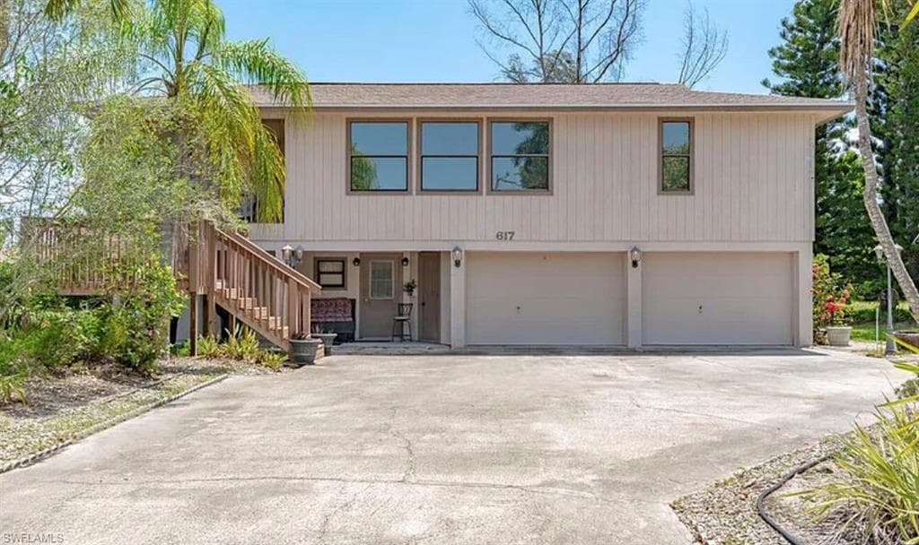 617 Somerset Ct, Marco Island, photo 2