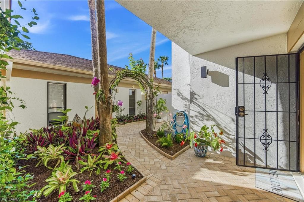 517 Lake Louise Cir #103, Naples, photo 2