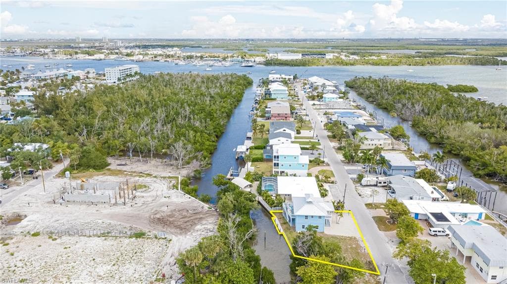 103 Tropical Shore Way, Fort Myers Beach, photo 3