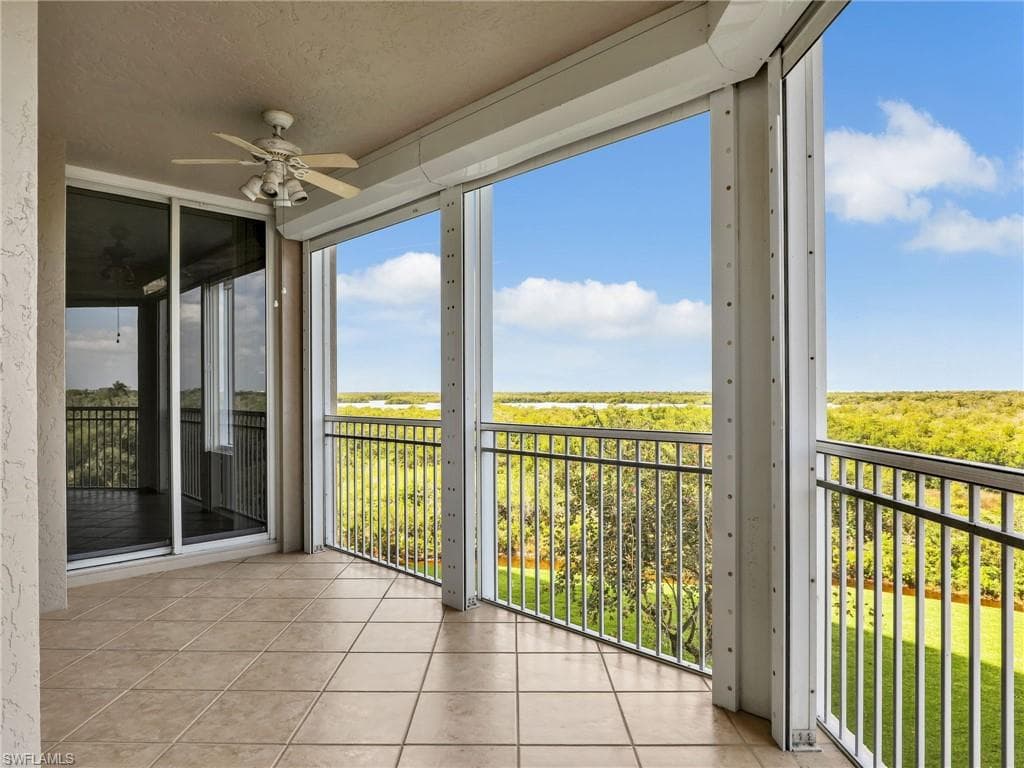 1001 Arbor Lake Dr #307, Naples