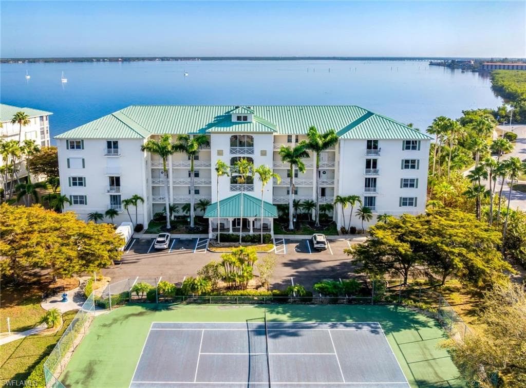 200 Harbor Walk Dr #354, Punta Gorda