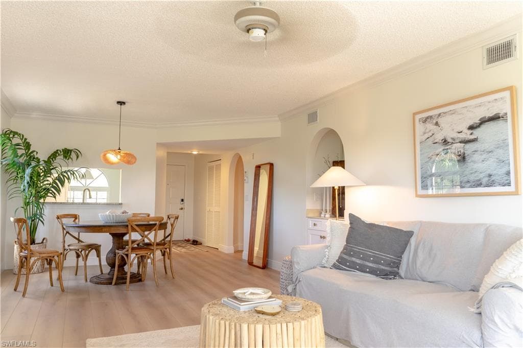 265 Deerwood Cir #10, Naples, photo 2