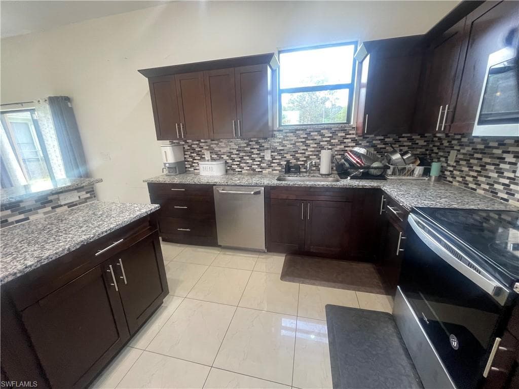 2660 72nd Ave, Naples, photo 2