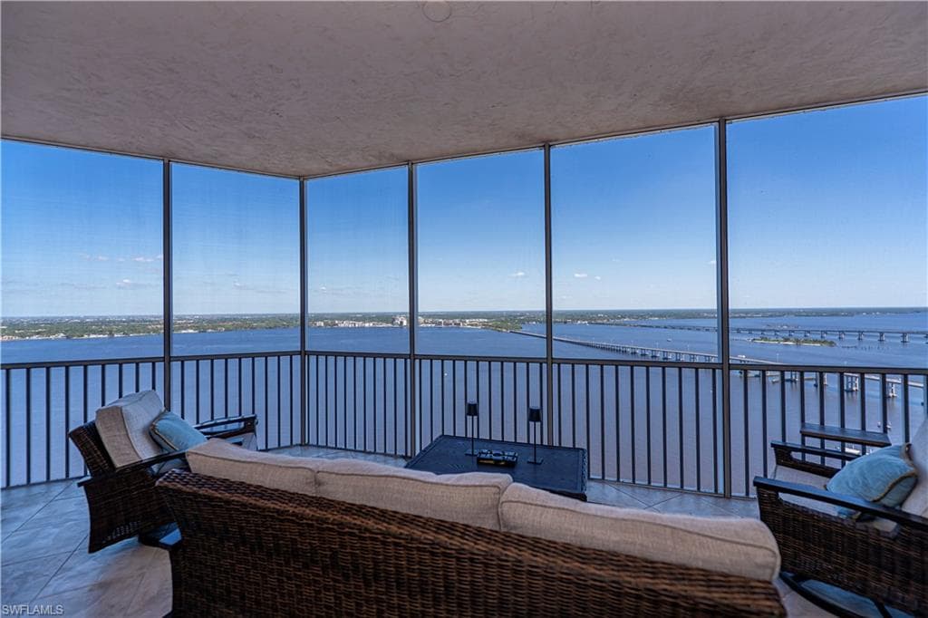 2104 First St #3103, Fort Myers, photo 2
