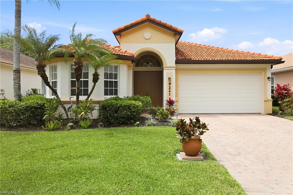 9221 Spanish Moss Way, Bonita Springs, photo 2
