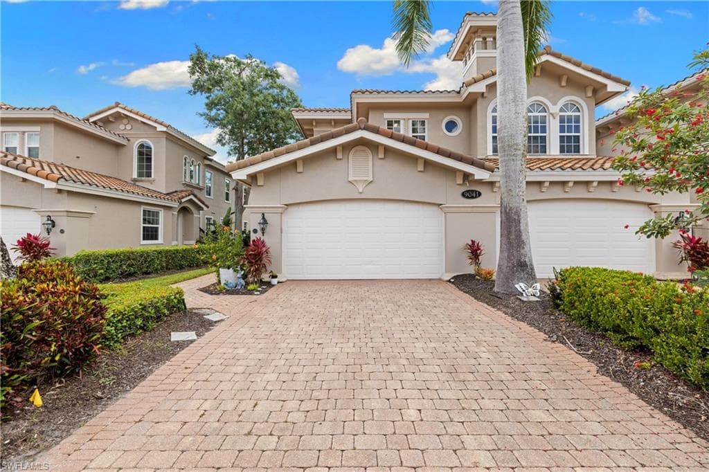 9041 Cherry Oaks Trl #201, Naples
