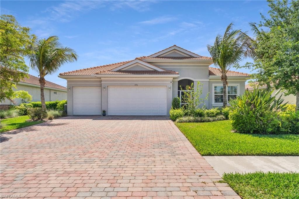 3596 Avenida Del Vera, North Fort Myers