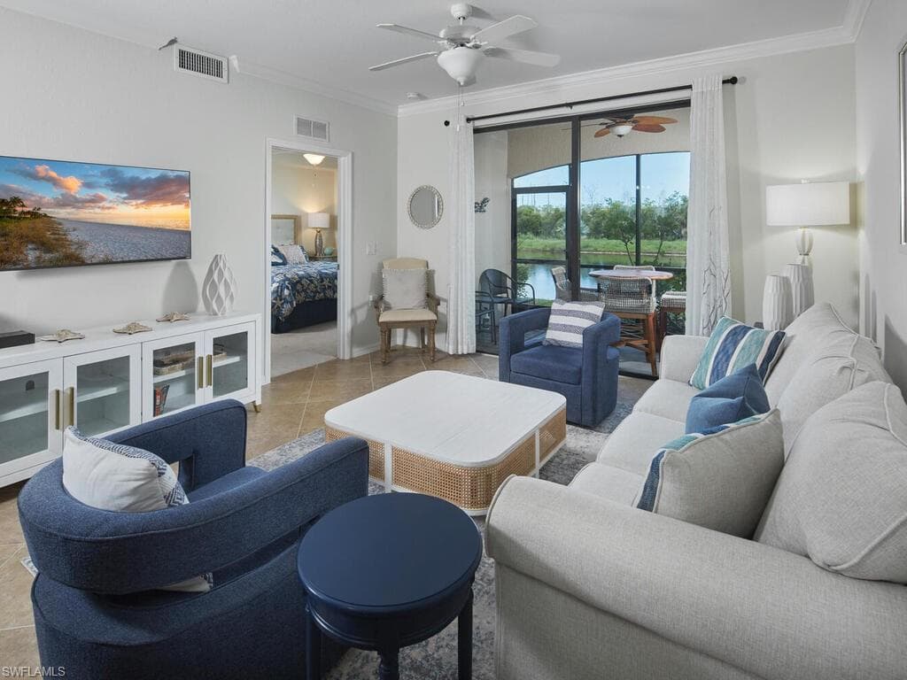 9816 Giaveno Cir #1315, Naples, photo 2