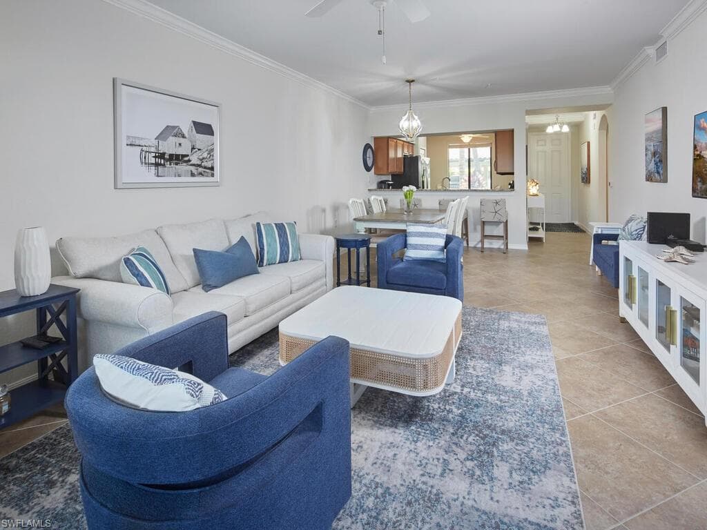 9816 Giaveno Cir #1315, Naples, photo 3