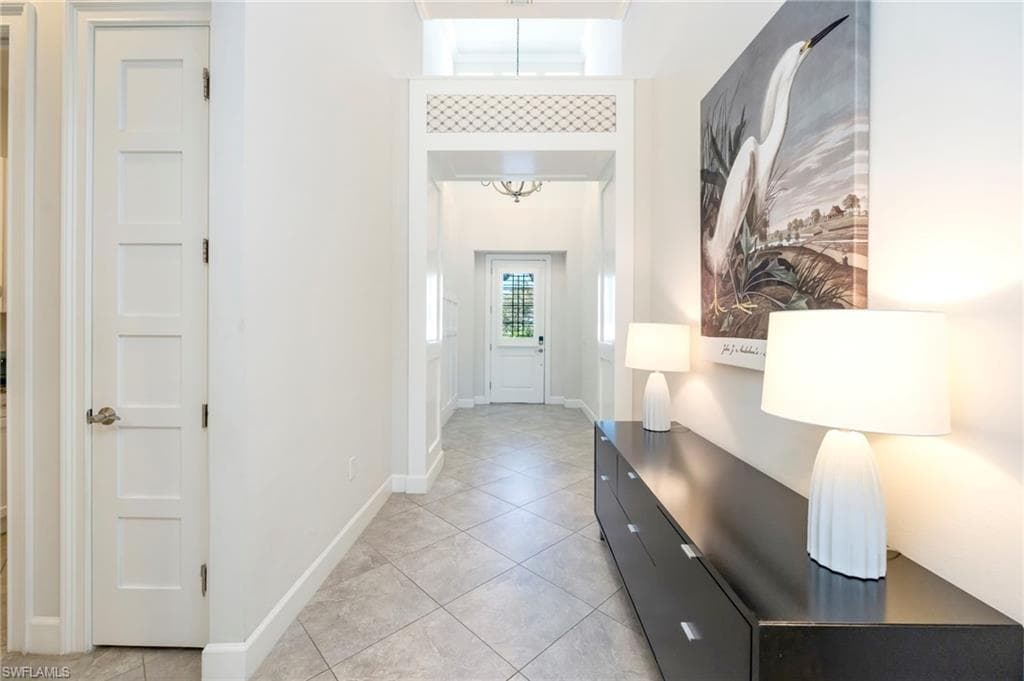 6466 Warwick Ave, Naples, photo 3