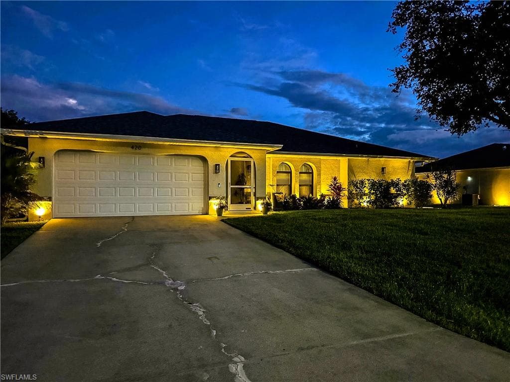 420 37th St, Cape Coral, photo 2