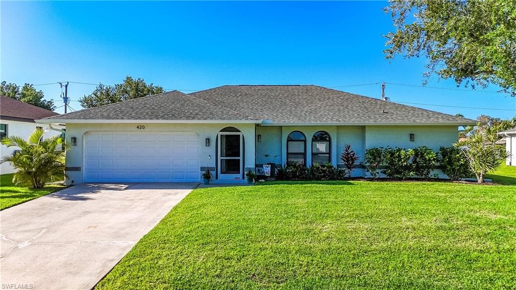 420 37th St, Cape Coral