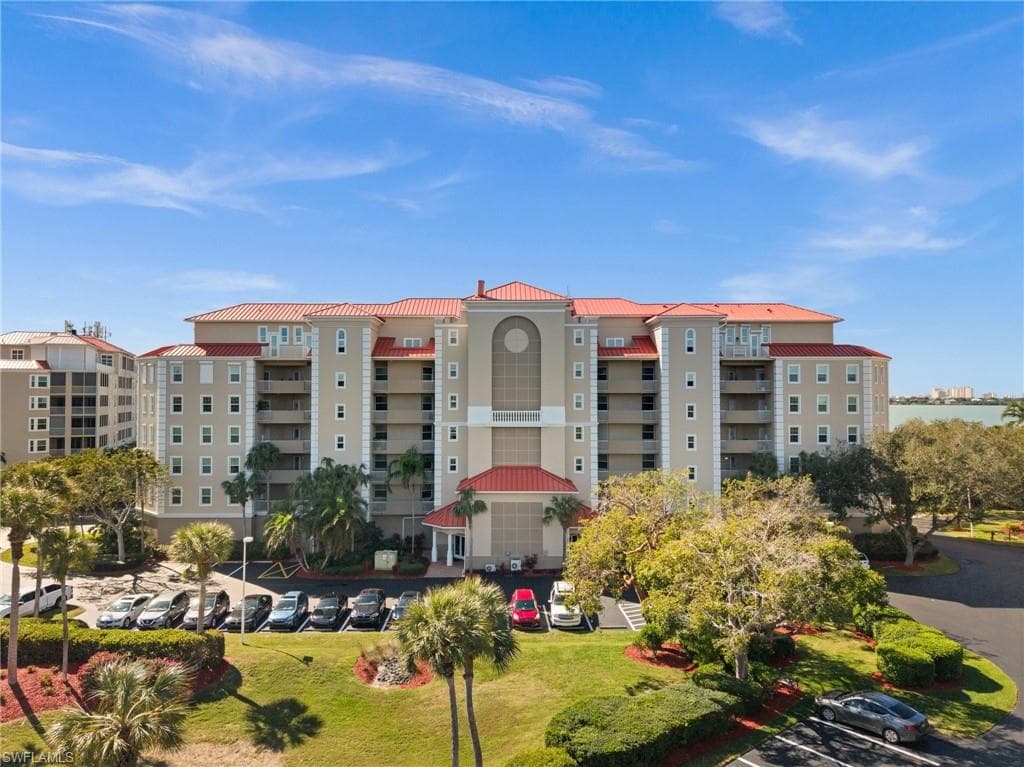 201 Vintage Bay Dr #b15, Marco Island, photo 3