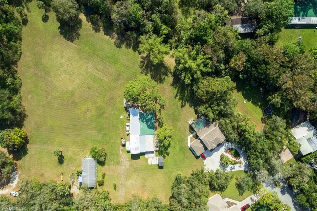 11203 Butler Dr, Bonita Springs, photo 2