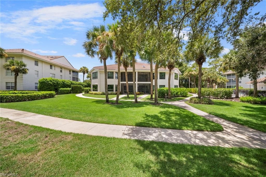 792 Eagle Creek Dr #101, Naples, photo 2