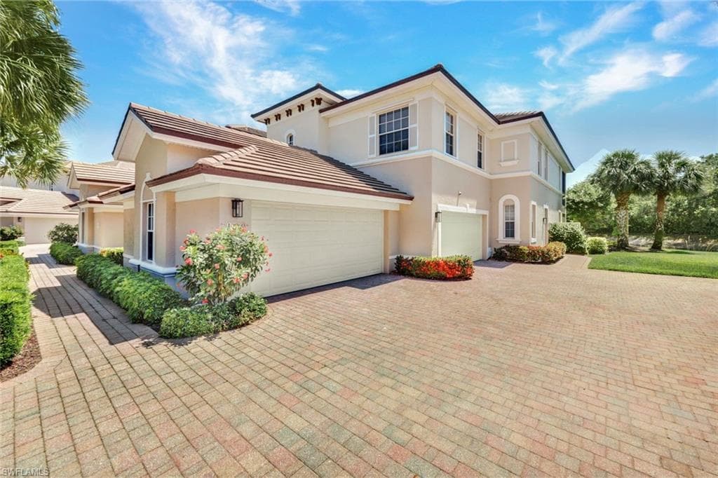 10060 Valiant Ct #202, Miromar Lakes