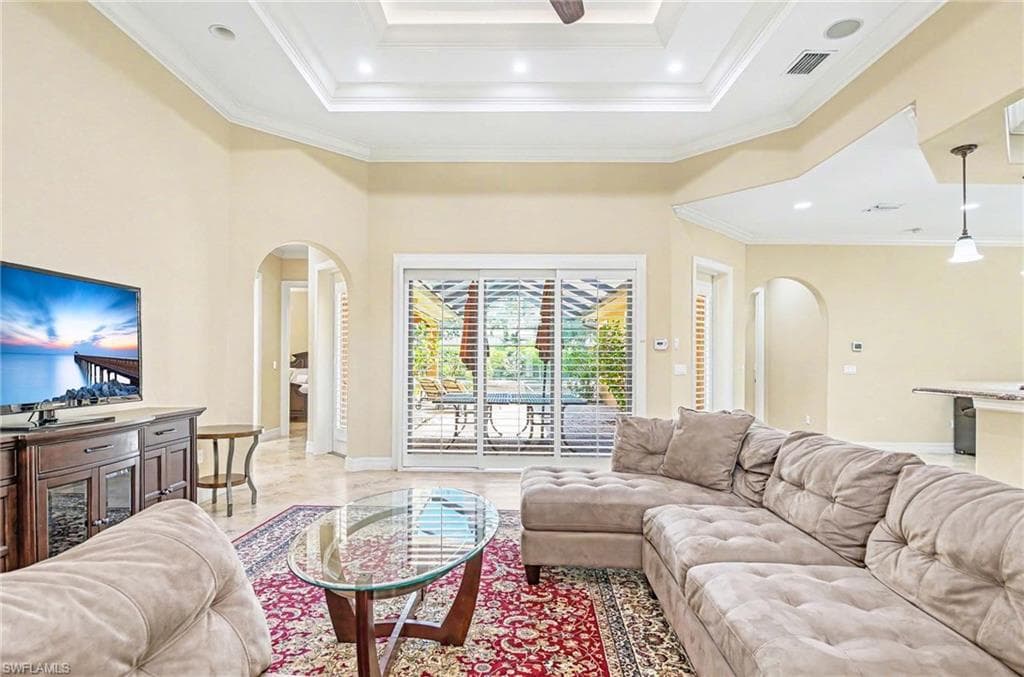 672 Fairway Ter, Naples, photo 2
