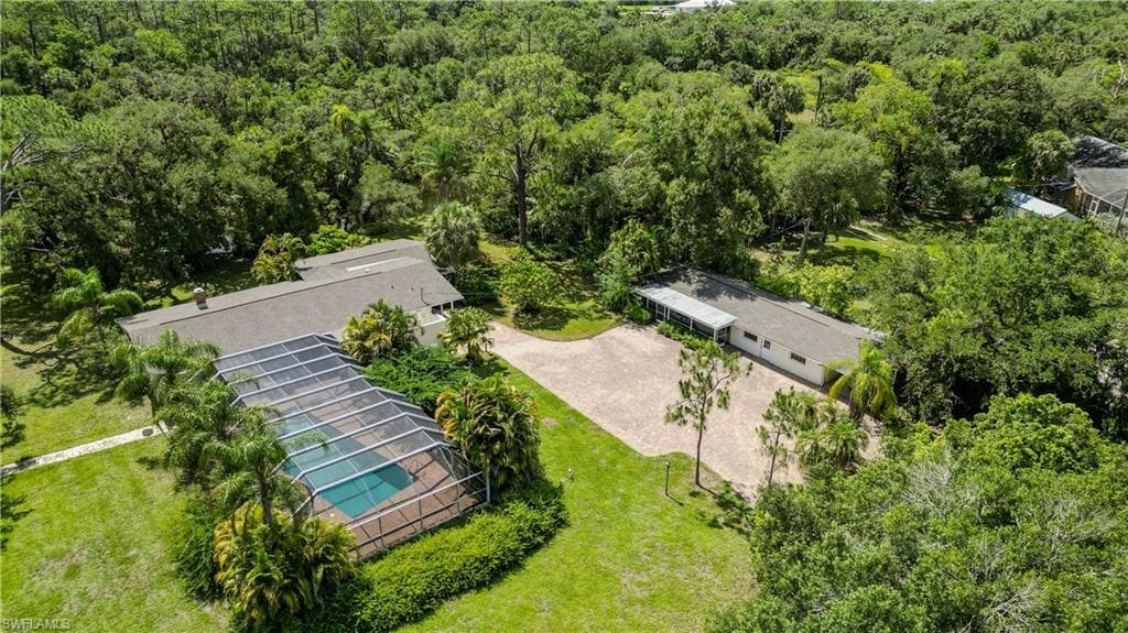 18220 Elmwood Dr, Alva, photo 2