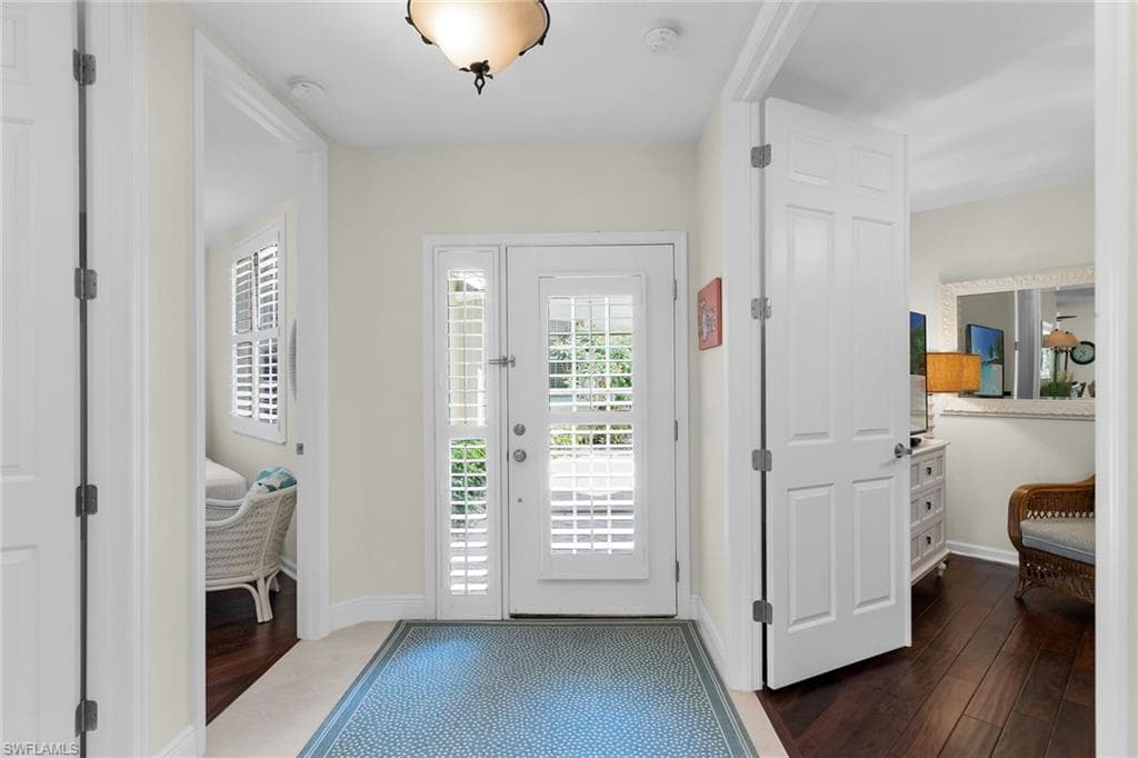 3970 Deer Crossing Ct #105, Naples, photo 2
