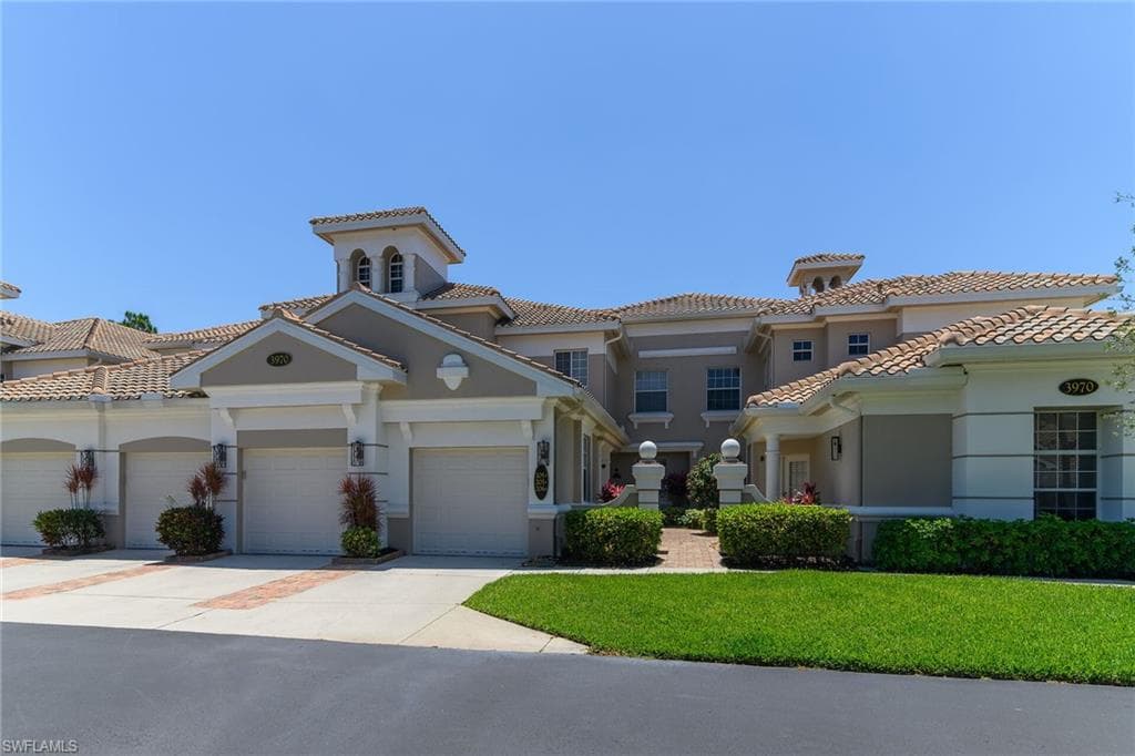 3970 Deer Crossing Ct #105, Naples