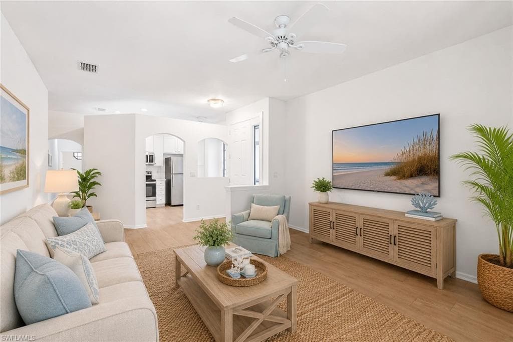 7550 Meadow Lakes Dr #4701, Naples, photo 3