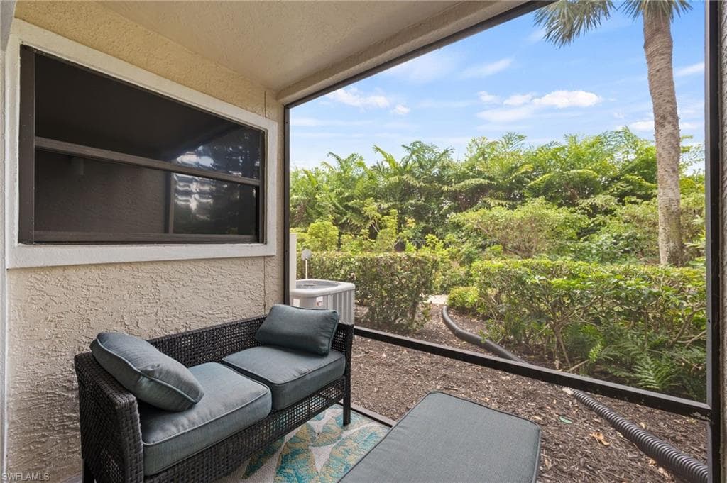 77 Emerald Woods Dr #i6, Naples, photo 2