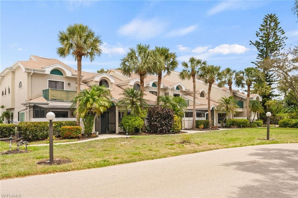 77 Emerald Woods Dr #i6, Naples