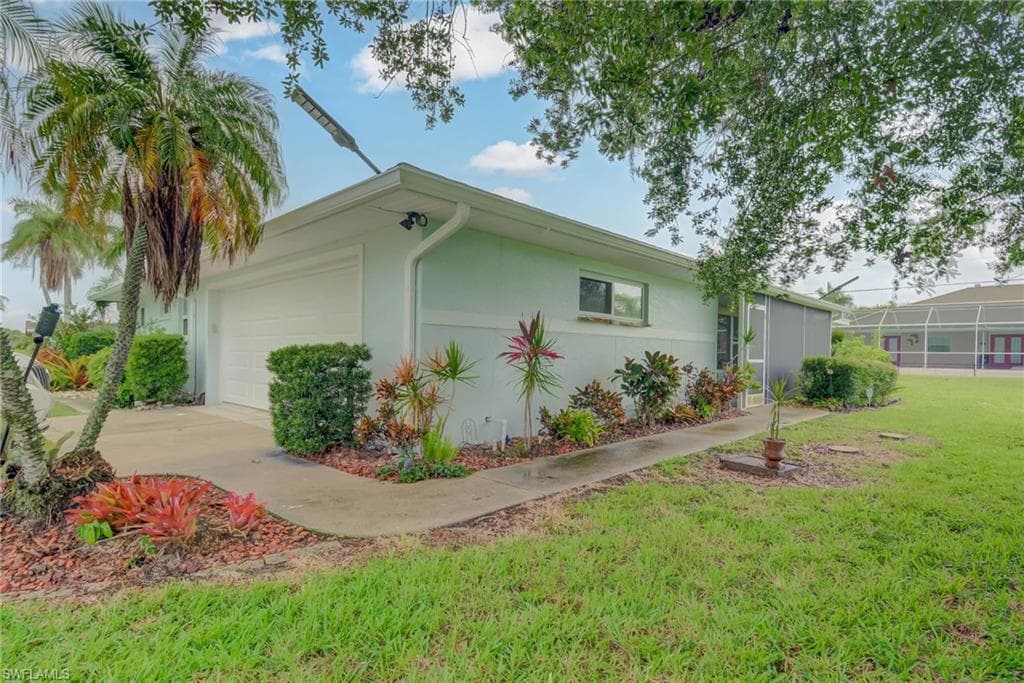 14539 Riverside Dr, Fort Myers