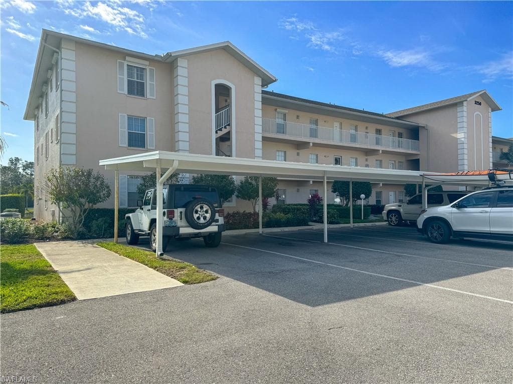 3250 Cypress Glen Way #424, Naples, photo 3