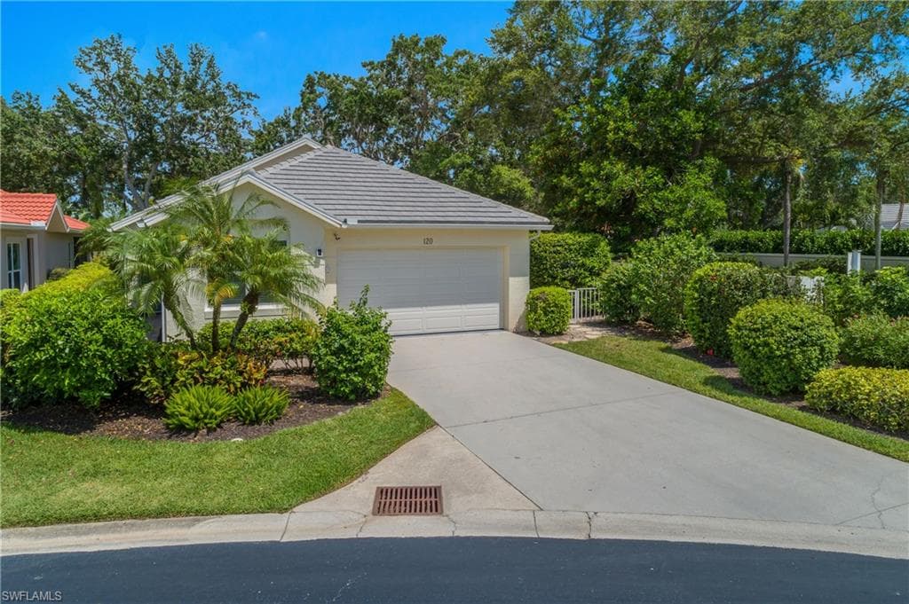120 Livermore Ln, Naples, photo 2