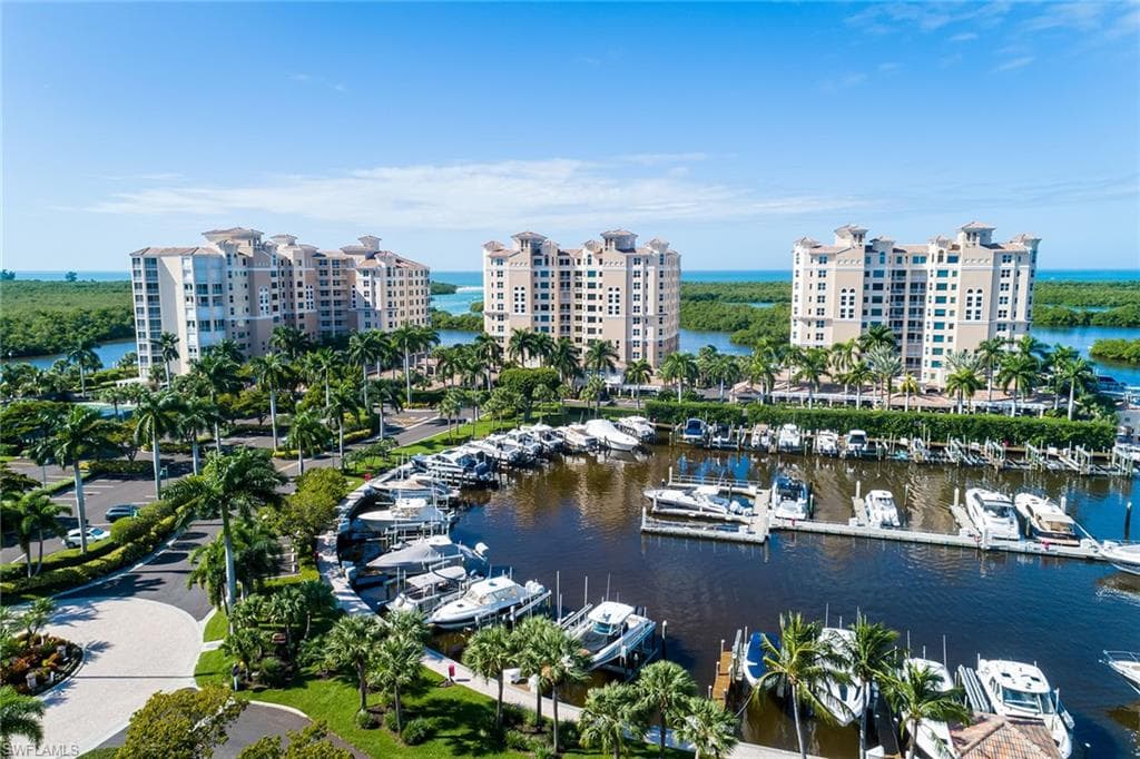 435 Dockside Dr #b703, Naples