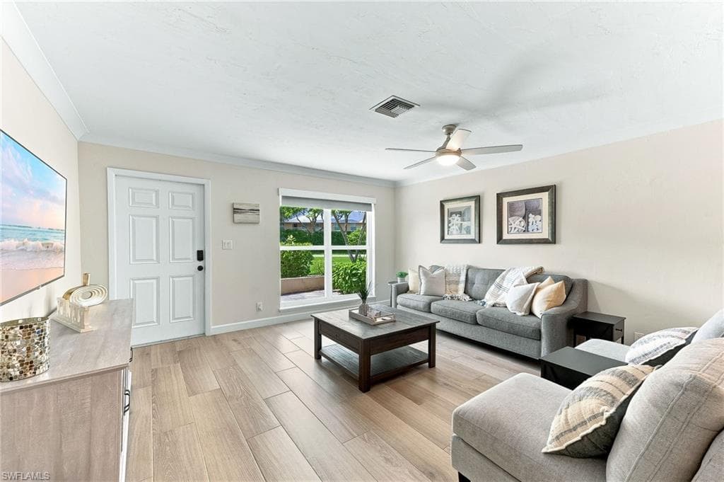 809 Palm View Dr #8, Naples, photo 2