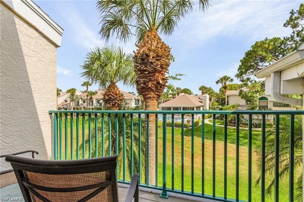 70 Emerald Woods Dr #k8, Naples