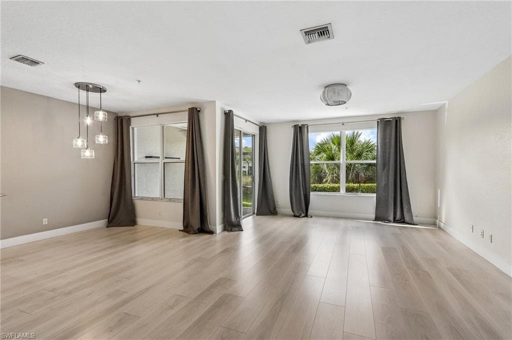1410 Mariposa Cir #102, Naples, photo 2