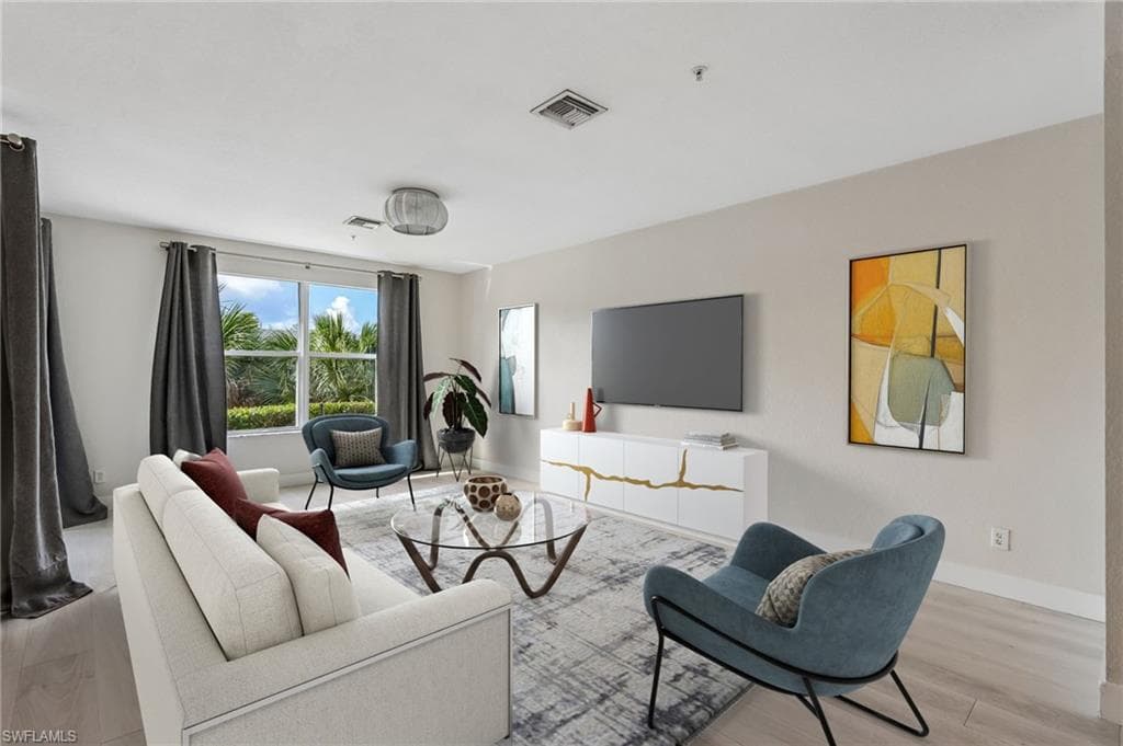 1410 Mariposa Cir #102, Naples