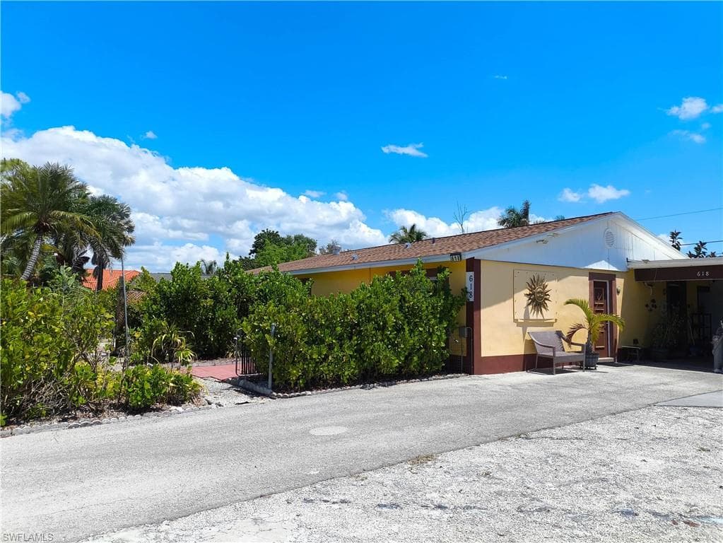 618 107th Ave, Naples