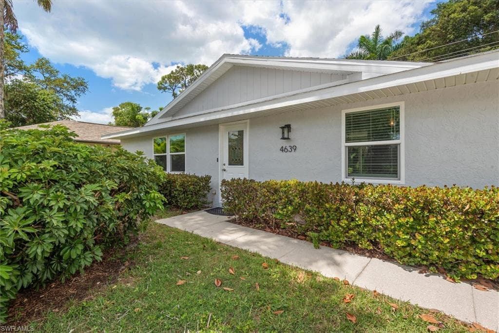 4639 Robin Ave, Naples, photo 3