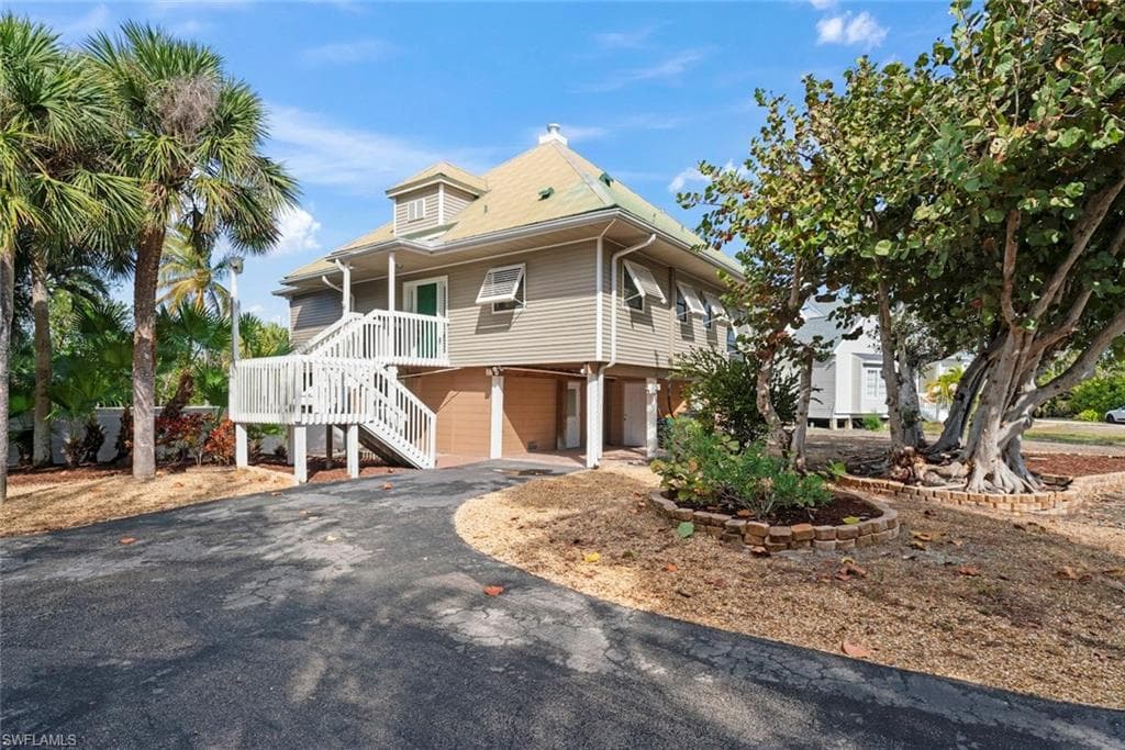 1410 Sand Castle Rd, Sanibel, photo 3