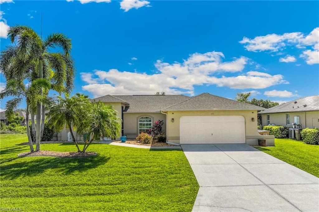 311 17th Pl, Cape Coral
