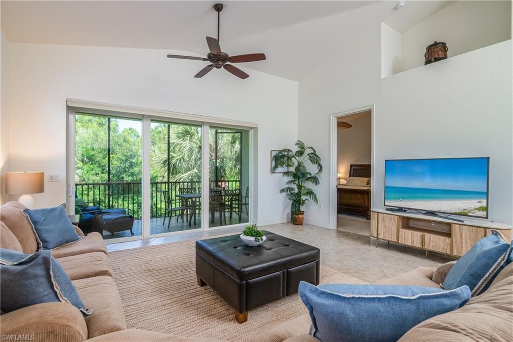 7845 Hawthorne Dr #903, Naples, photo 3