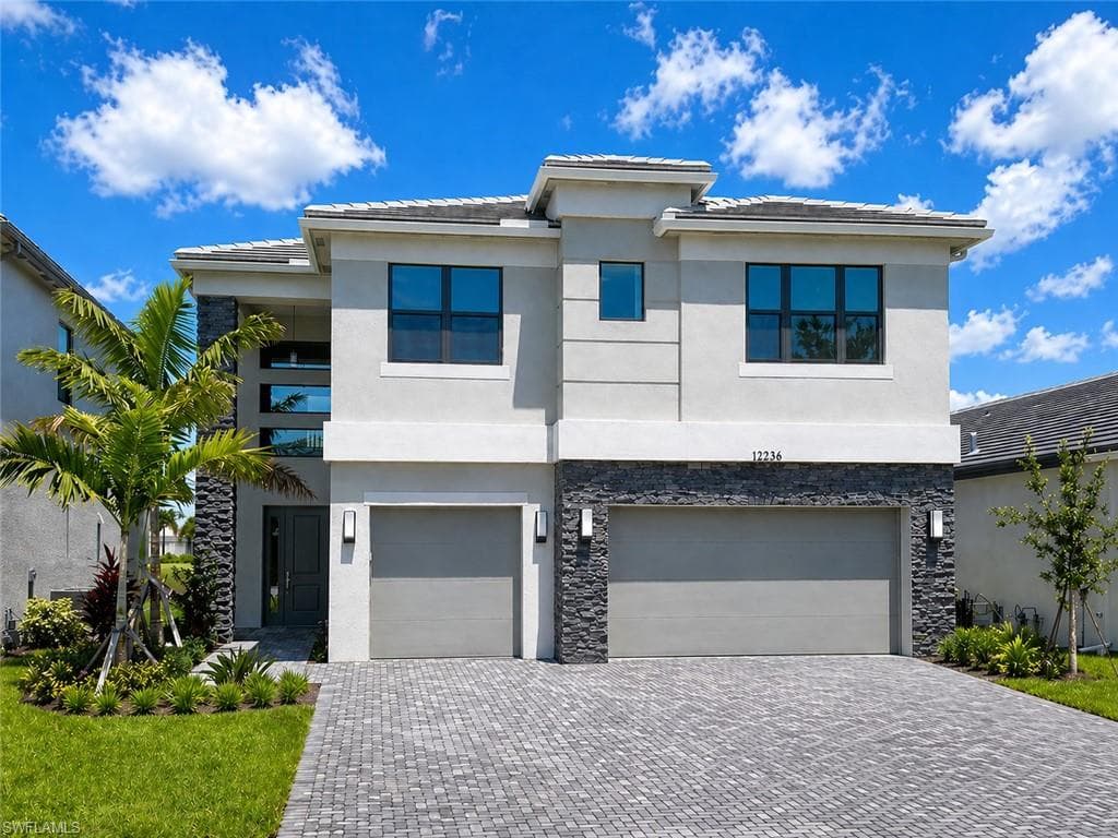 12236 Red Pine Pl, Estero