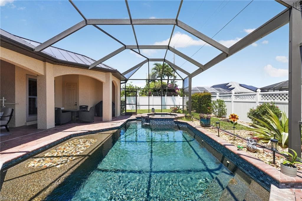 1911 20th St, Cape Coral, photo 2