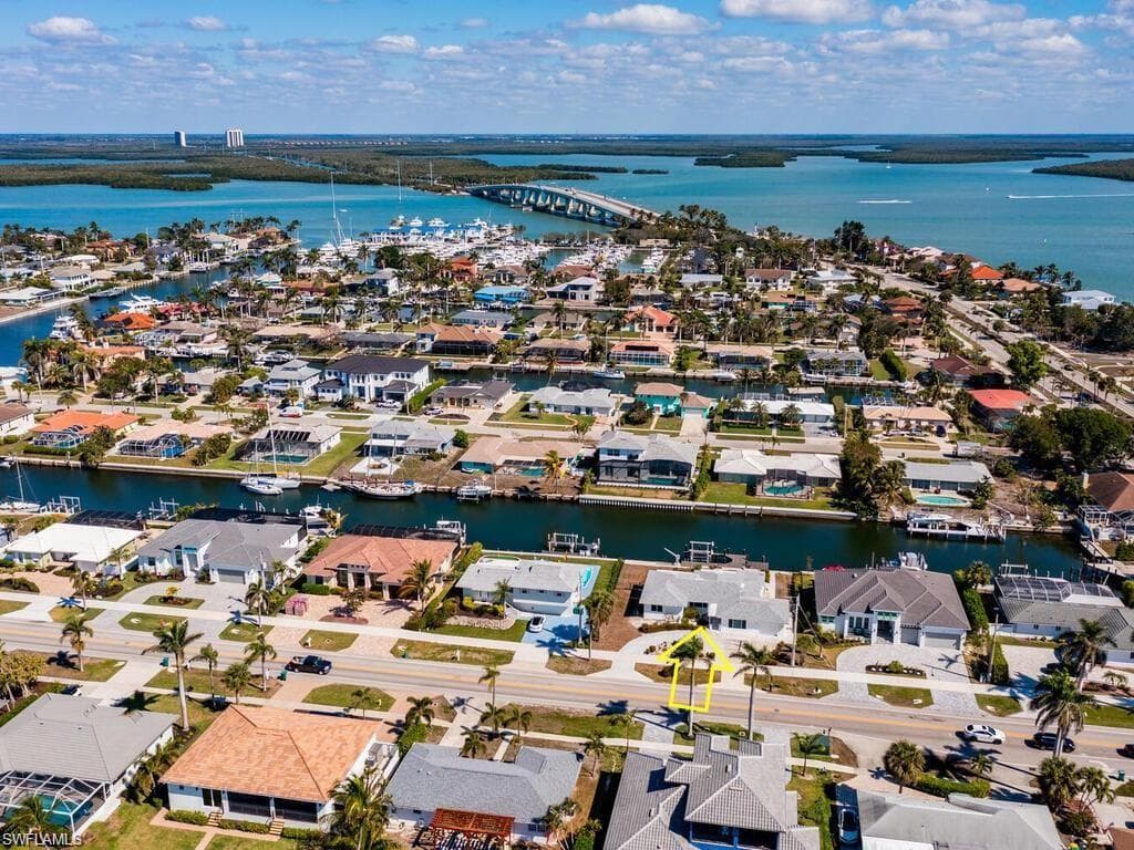 765 N Barfield Dr, Marco Island, photo 2