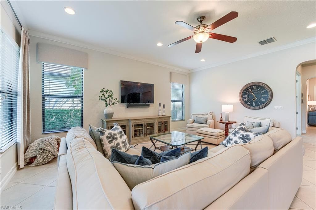 9335 Woodhurst Dr, Naples, photo 3
