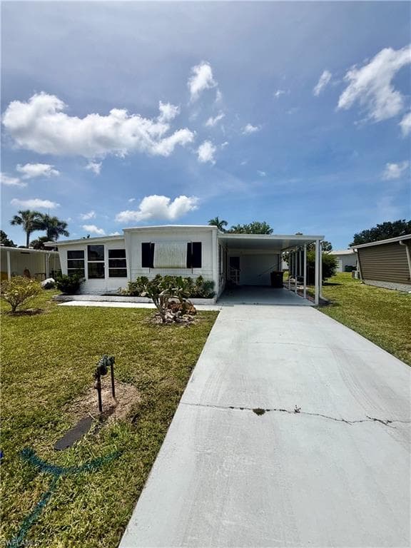 514 Monte Carlo Ln, Naples